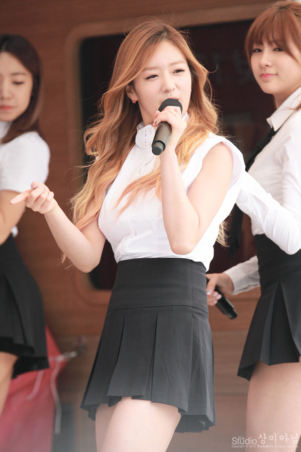 에이핑크(Apink) 직찍 - 140411 이소라의 가요광장 앞마당콘서트