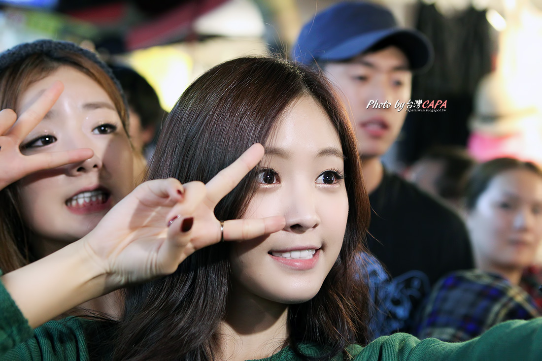 [part.2] 손나은,정은지 focus(에이핑크) 직찍 - 131019 대만 야시장 나들이