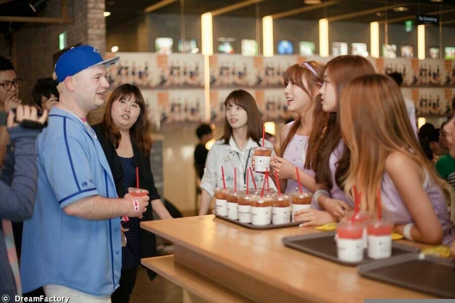 140518 에이핑크 스페셜 커피팬미팅 직찍