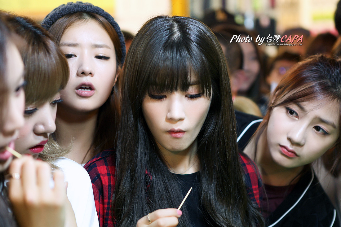 131019 에이핑크 대만 야시장 나들이 직찍 Part.2 (20pics)