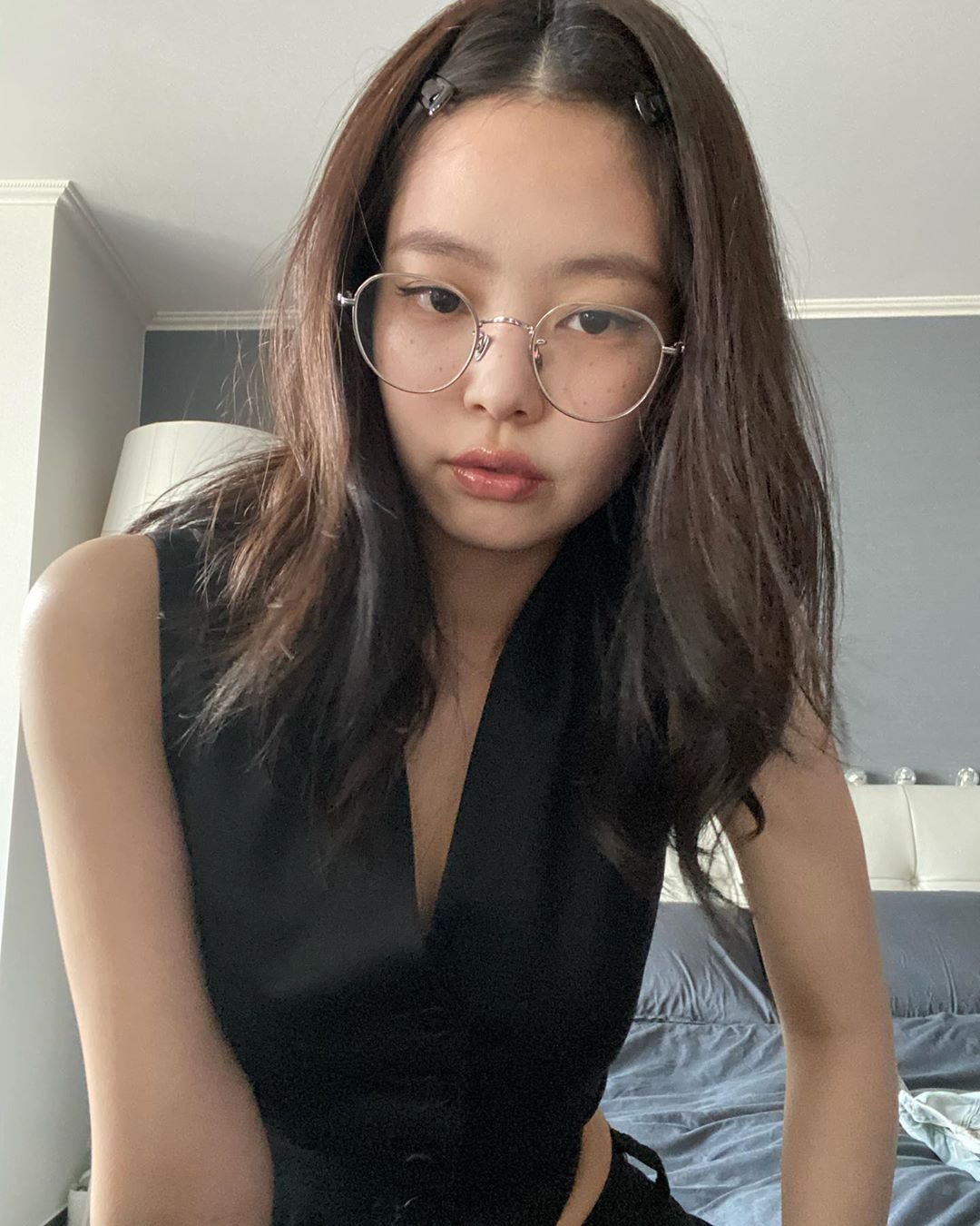 [스압] #블랙핑크 #제니, 자기가 집에서 셀프화보 찍었다면서 올려준 사진들