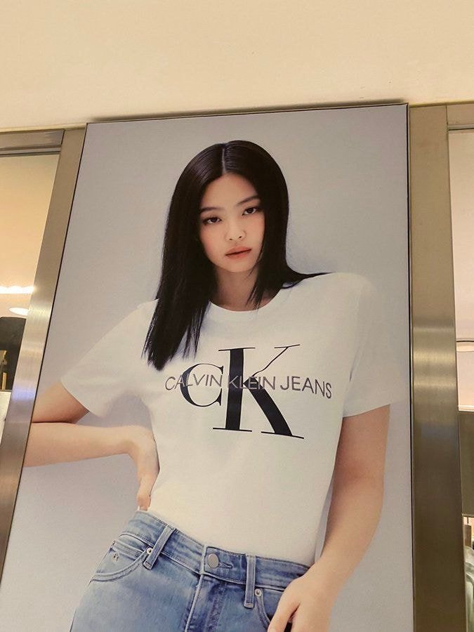 캘빈클라인(Calvin Klein) 브랜드 이미지와 잘 어울리는 #블랙핑크 #제니