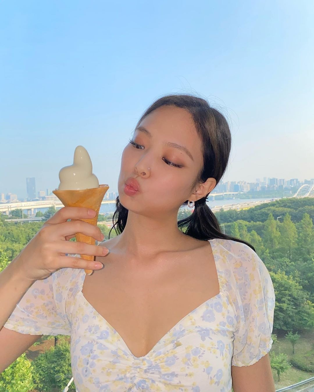 오늘자 블랙핑크 제니.insta
