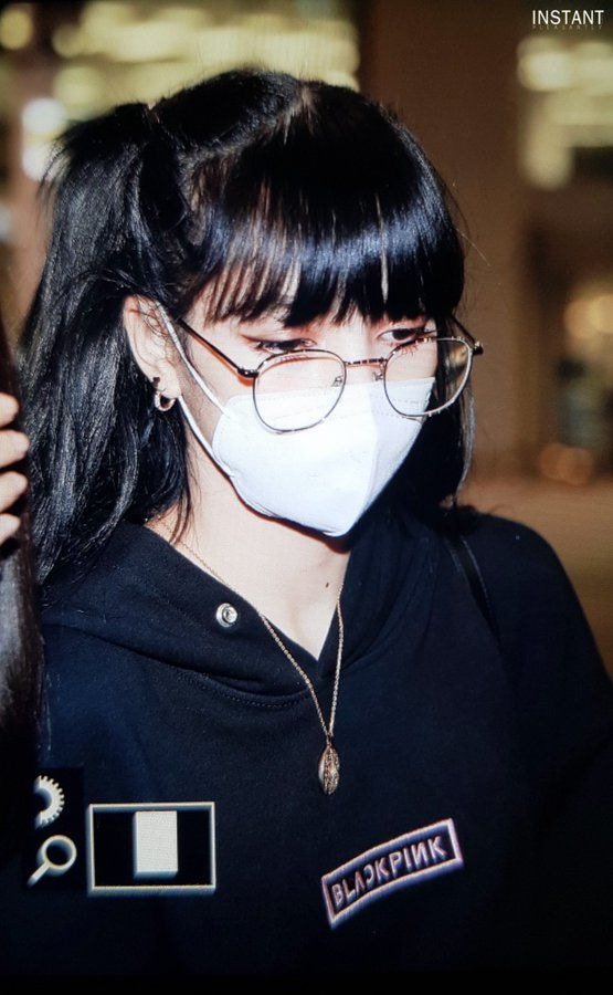 #블랙핑크 흑발 #리사