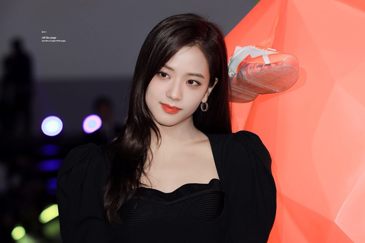 지미추 행사장에 참석한 #블랙핑크 지수
