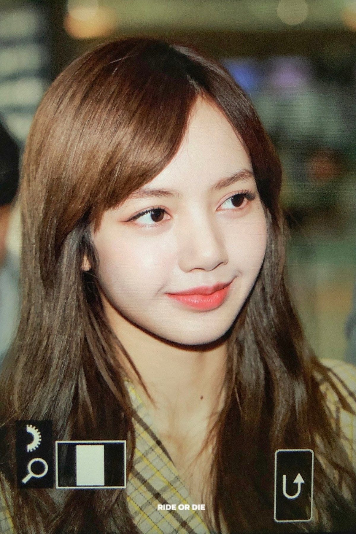 출국하는 #블랙핑크 리사.jpg