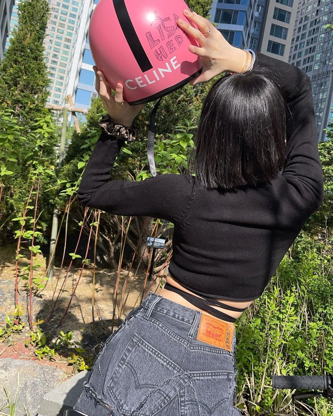 블랙핑크 리사 인스타 업뎃