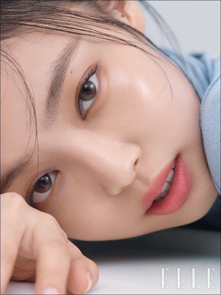 블랙핑크 제니 엘르 9월호 화보 1장