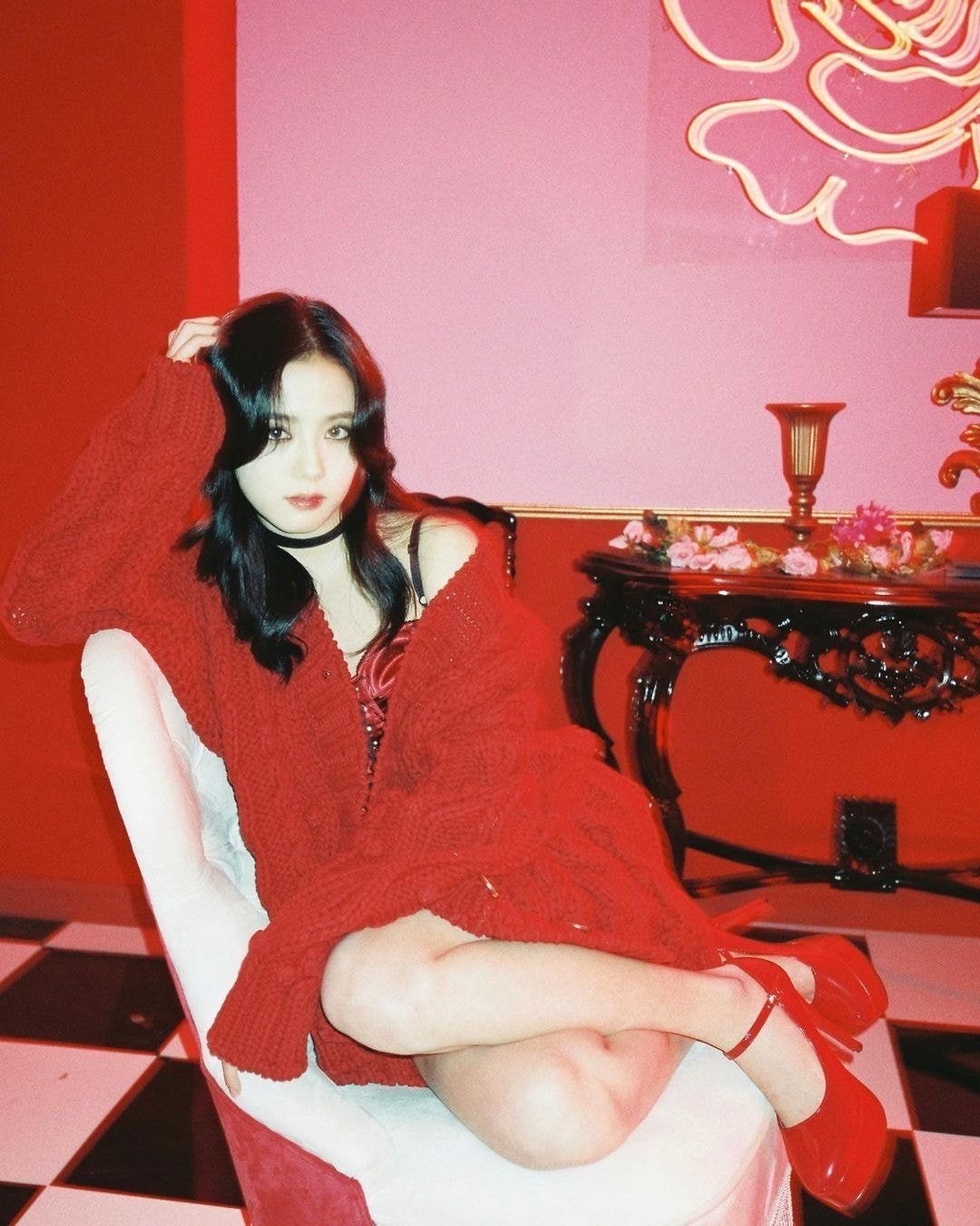 블랙핑크 지수 인스타 (온콘 프리티세비지 vcr 촬영장)