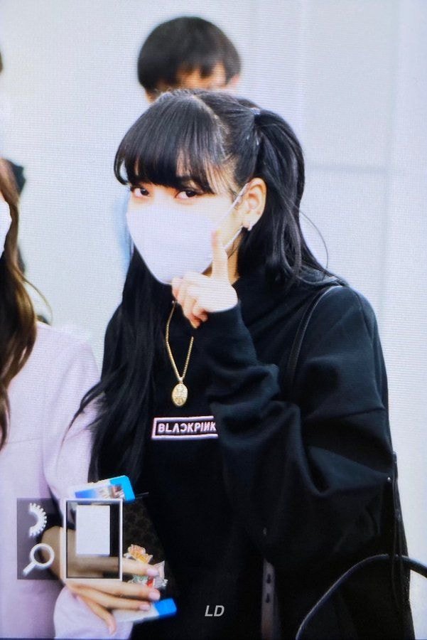 #블랙핑크 흑발 #리사