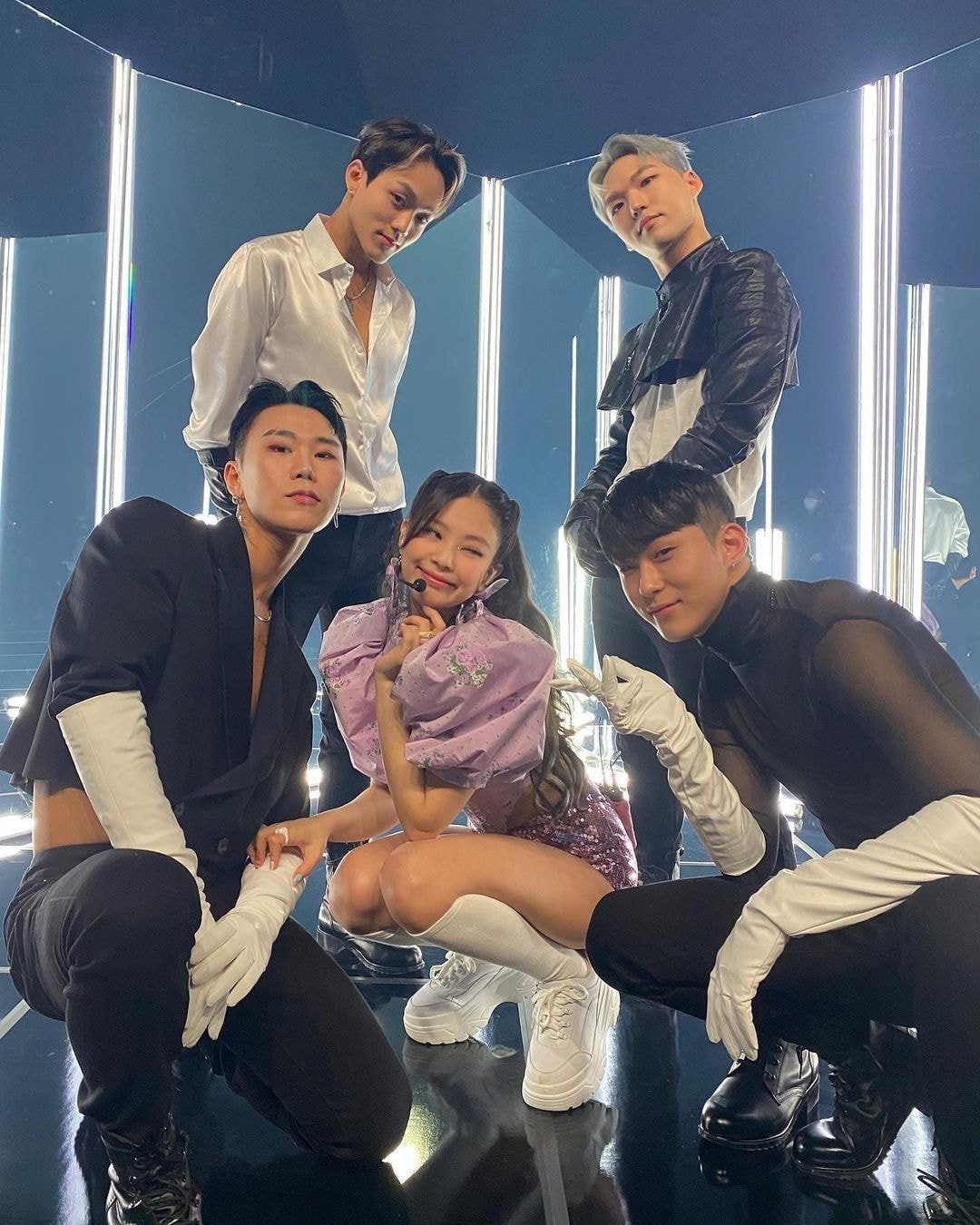 오늘자 블랙핑크 온콘 무대 세트 수준