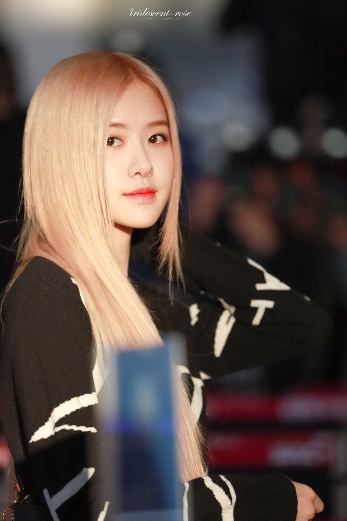 오늘(02.11) 생일인 #블랙핑크 로제