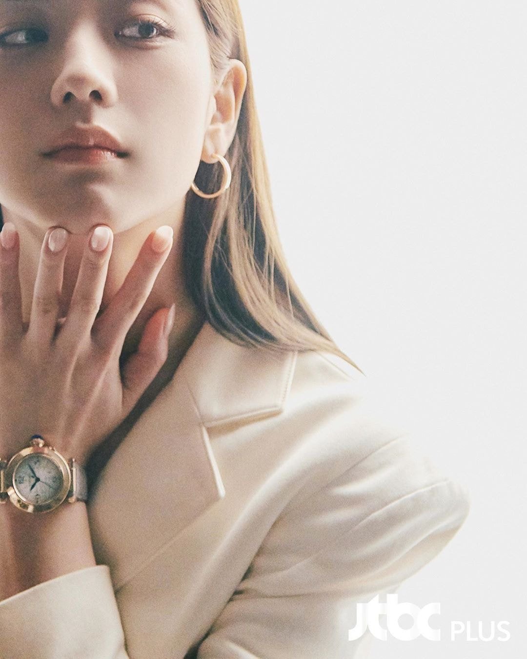 블랙핑크 지수 엘르 까르띠에 디지털 프로젝트 촬영 비하인드컷
