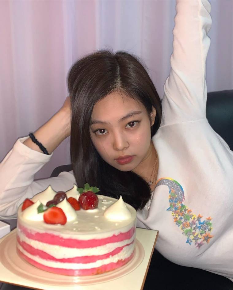 케이크 앞에서 #블랙핑크 #제니