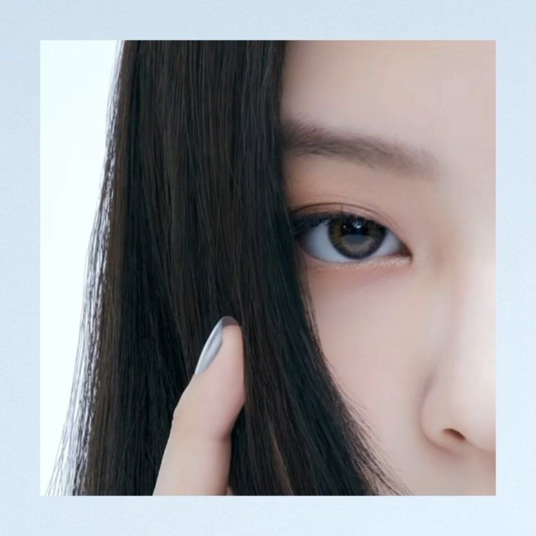데싱디바 새 모델 블랙핑크 제니