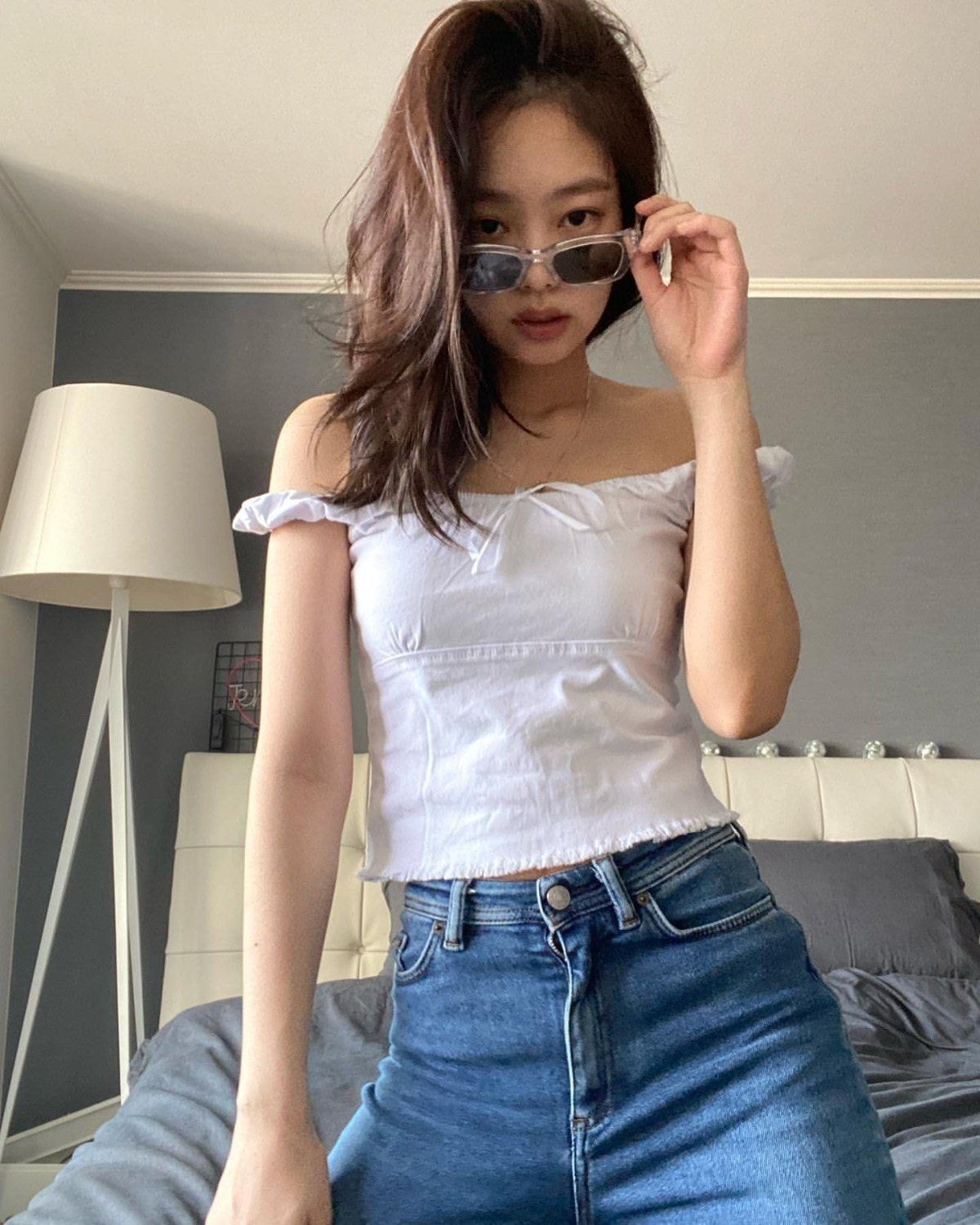 [스압] #블랙핑크 #제니, 자기가 집에서 셀프화보 찍었다면서 올려준 사진들