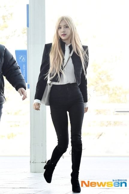 생로랑 패션쇼 출국하는 #블랙핑크 #로제