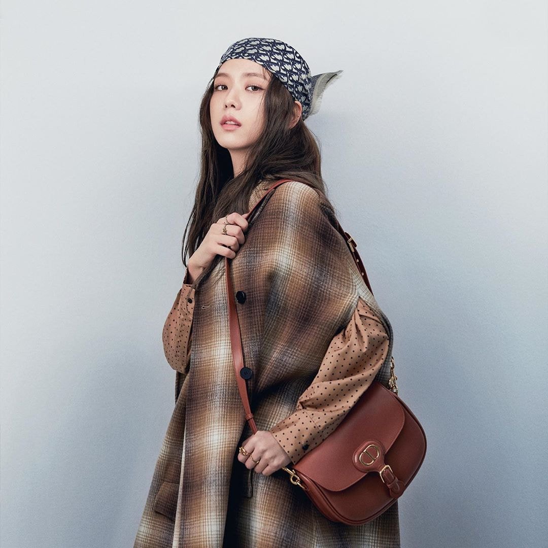 디올 신상백 화보 찍은 블랙핑크 지수