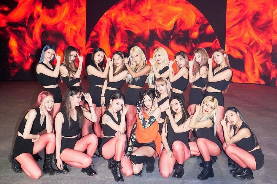 오늘자 블랙핑크 온콘 무대 세트 수준