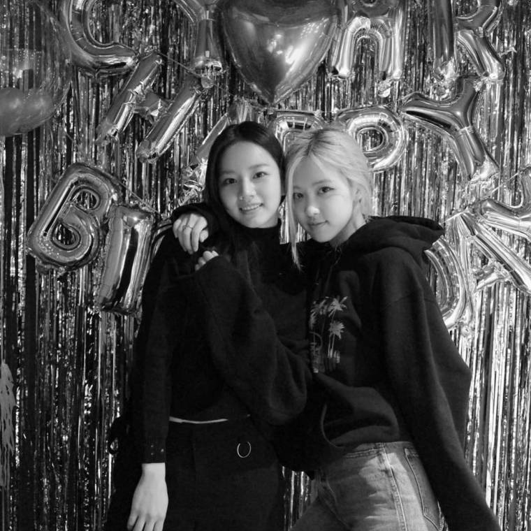 혜리 & 로제 (#블랙핑크).insta