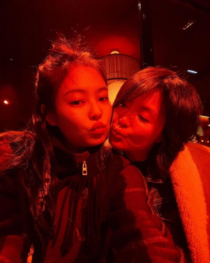 블랙핑크 제니 인스타 업뎃 (with 어머니)