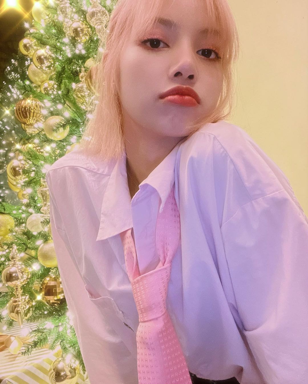 오늘 생일인 ‘블랙핑크 리사’