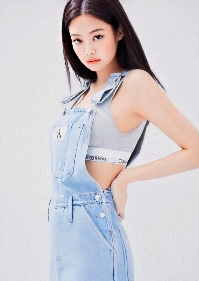 캘빈클라인(Calvin Klein) 브랜드 이미지와 잘 어울리는 #블랙핑크 #제니