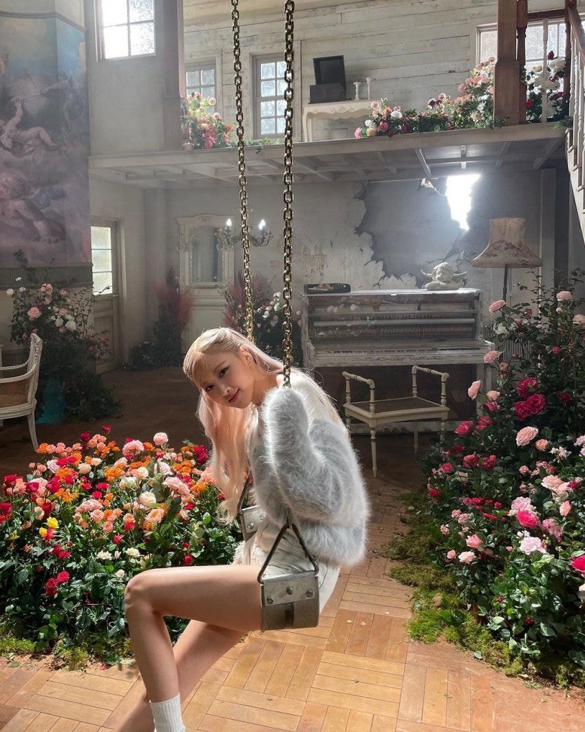 블랙핑크 지수 인스타에 올라온 로제 뮤비 촬영장