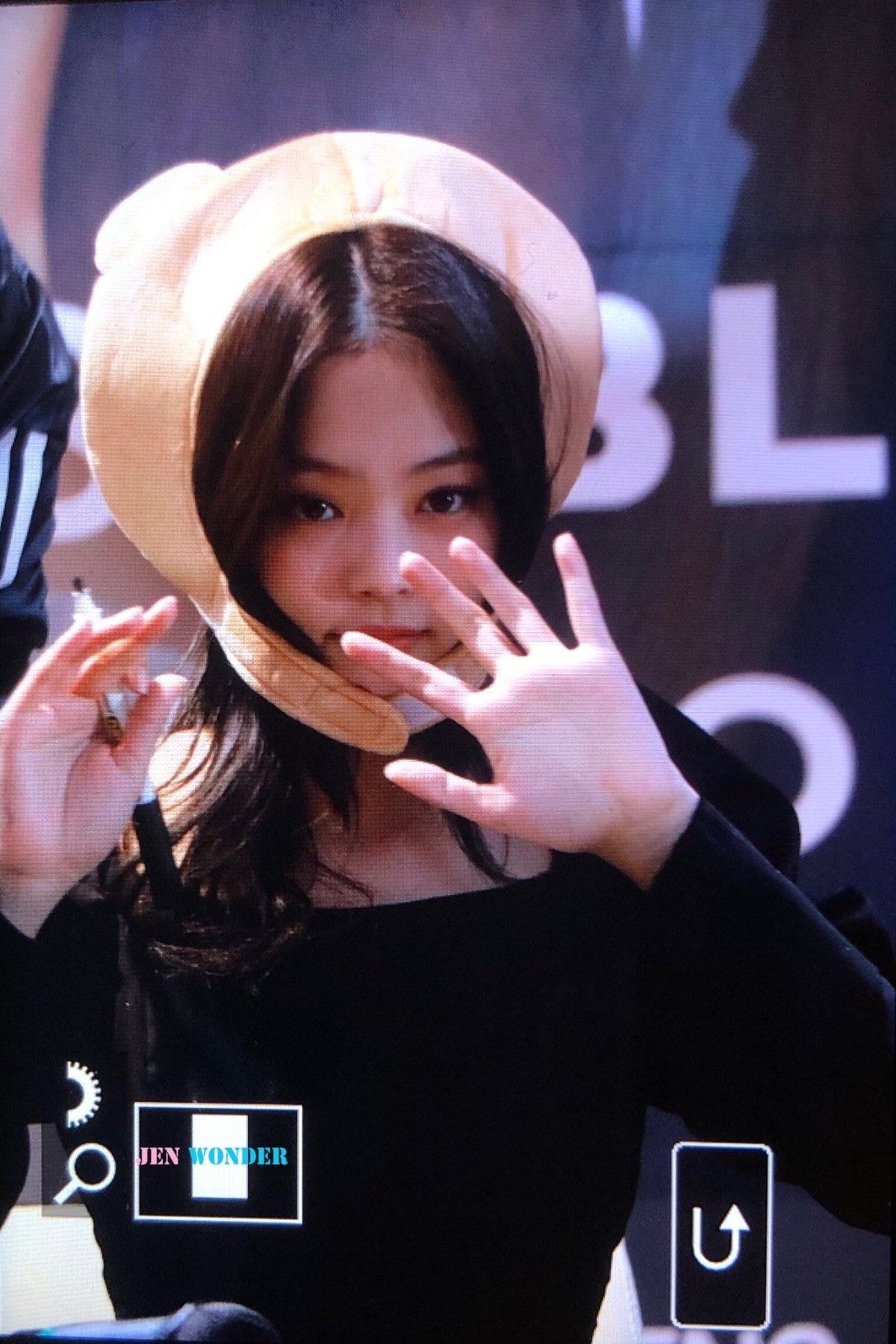 [프리뷰] 오늘자 블랙핑크 제니 팬사인회.jpg