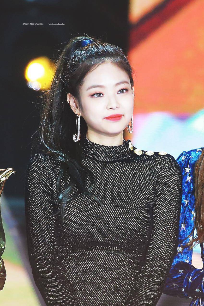 블랙 원피스 블랙핑크 제니.jpgif