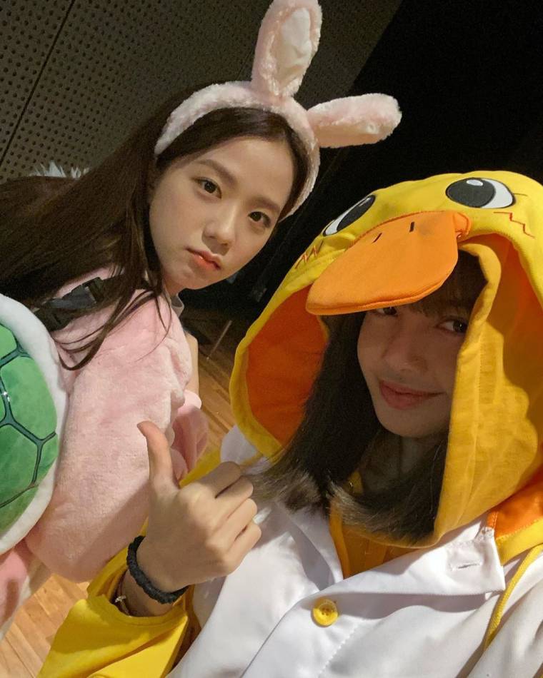 지수x리사 (블랙핑크).insta