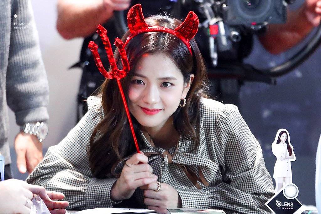 오렌즈 팬싸인회 블랙핑크 지수.jpgif