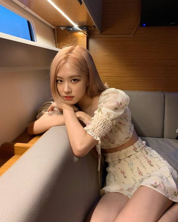 블랙핑크 로제.insta