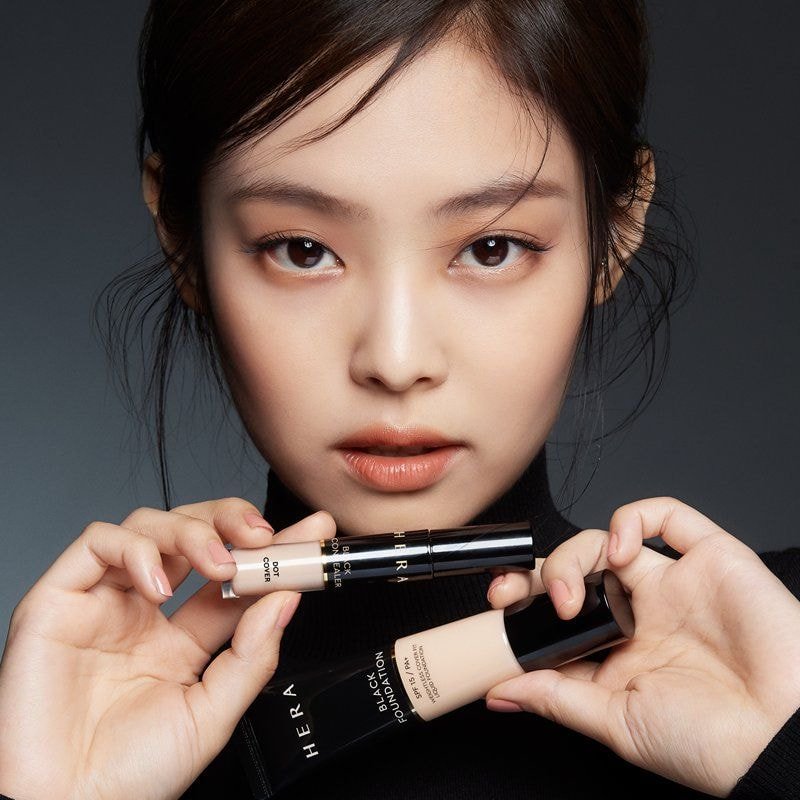 새로운 느낌의 블랙핑크 제니 (헤라).jpg