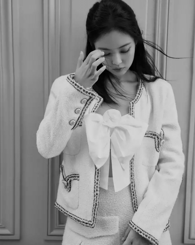 샤넬 공식 웹사이트에 올라온 블랙핑크 제니