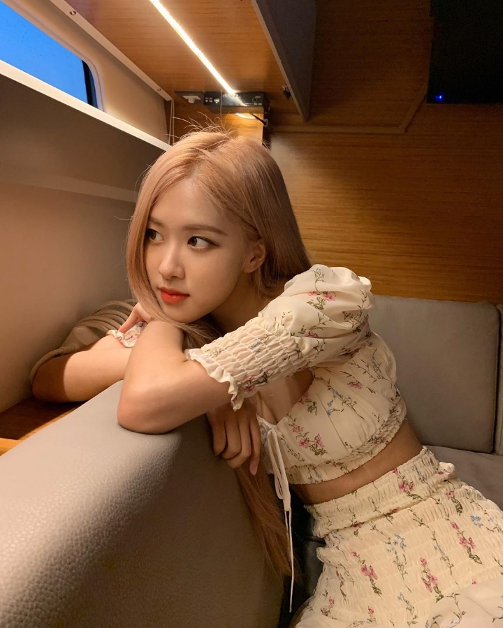 블랙핑크 로제.insta