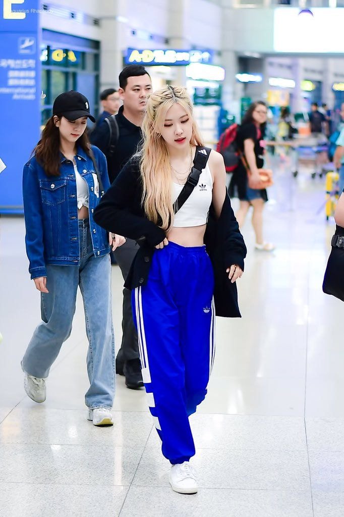 개미 허리 ㄷㄷㄷ 블랙핑크 로제