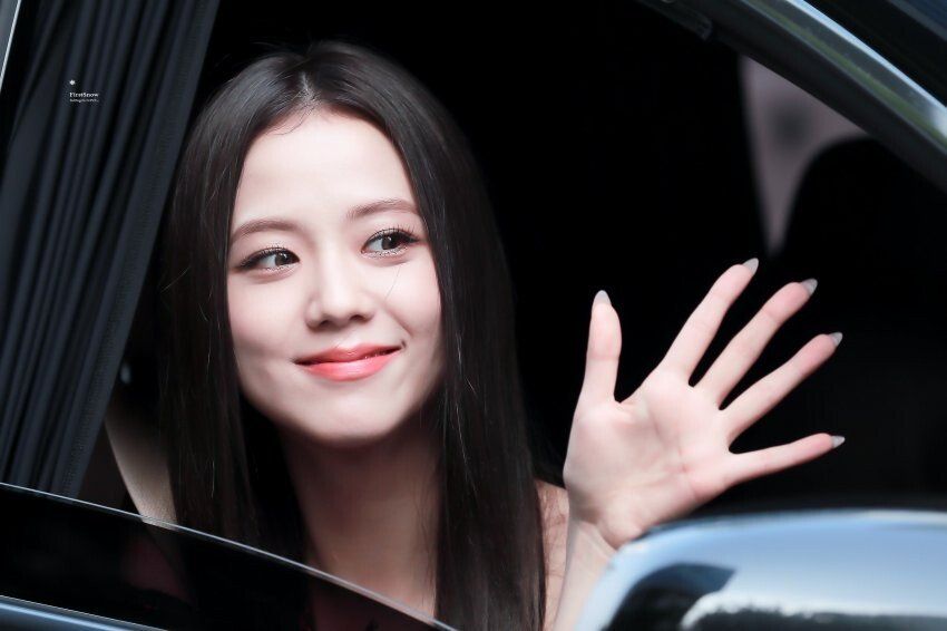 200718 퇴근하는 블랙핑크 지수