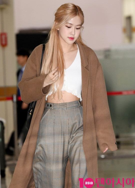 개미 허리 ㄷㄷㄷ 블랙핑크 로제