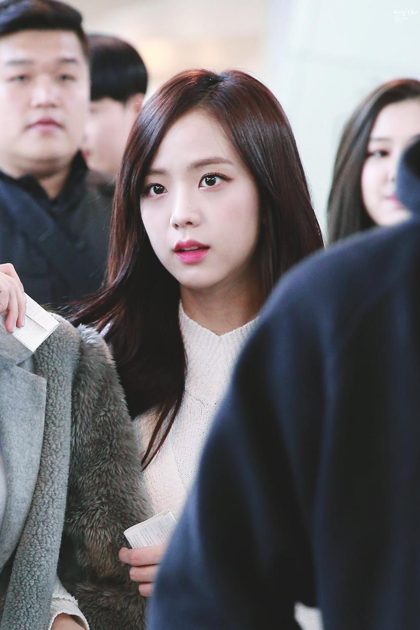 180325 김포공항 #BLACKPINK #블랙핑크 #김지수 by 김지수닷컴