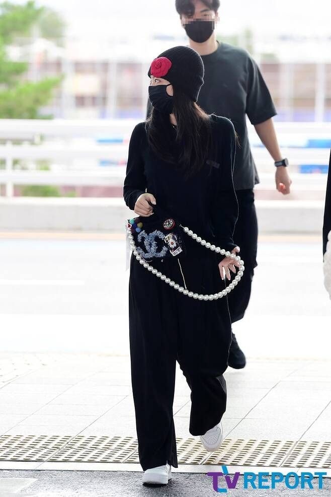 샤넬 패션위크 참석차 출국하는 블랙핑크 제니
