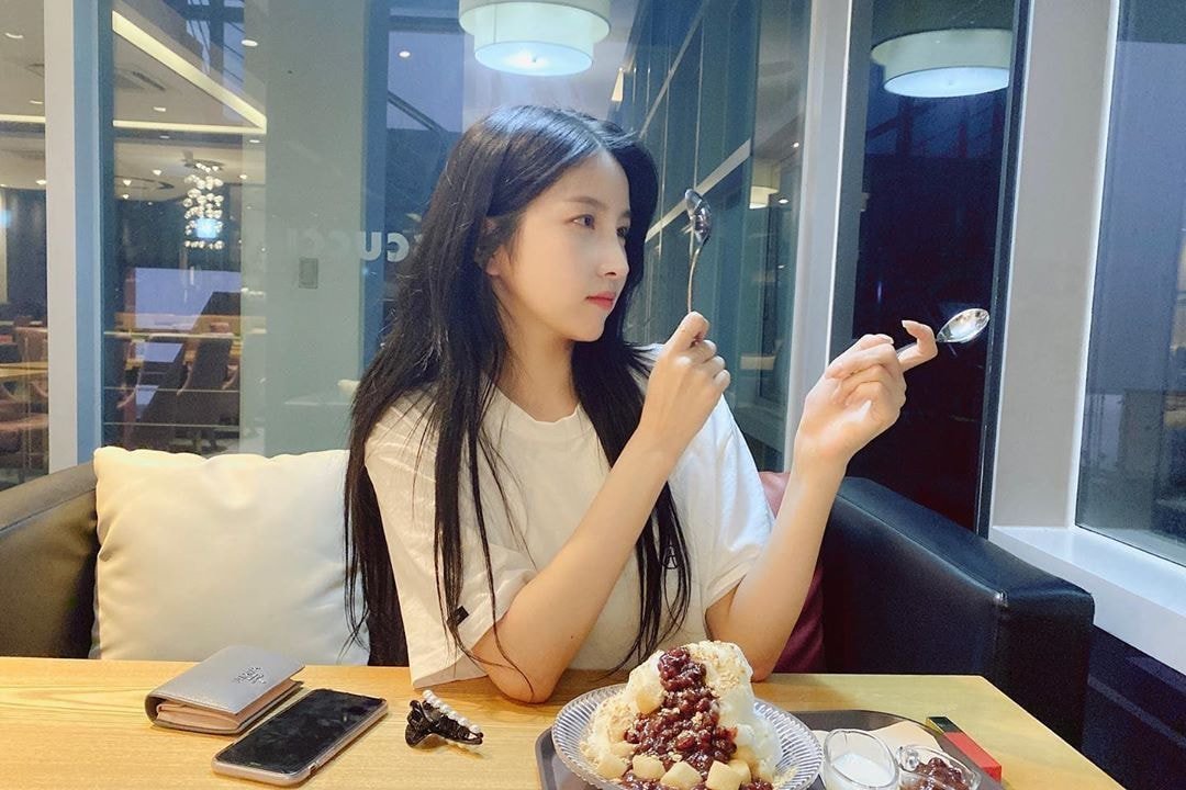 여자친구 소원 옆모습
