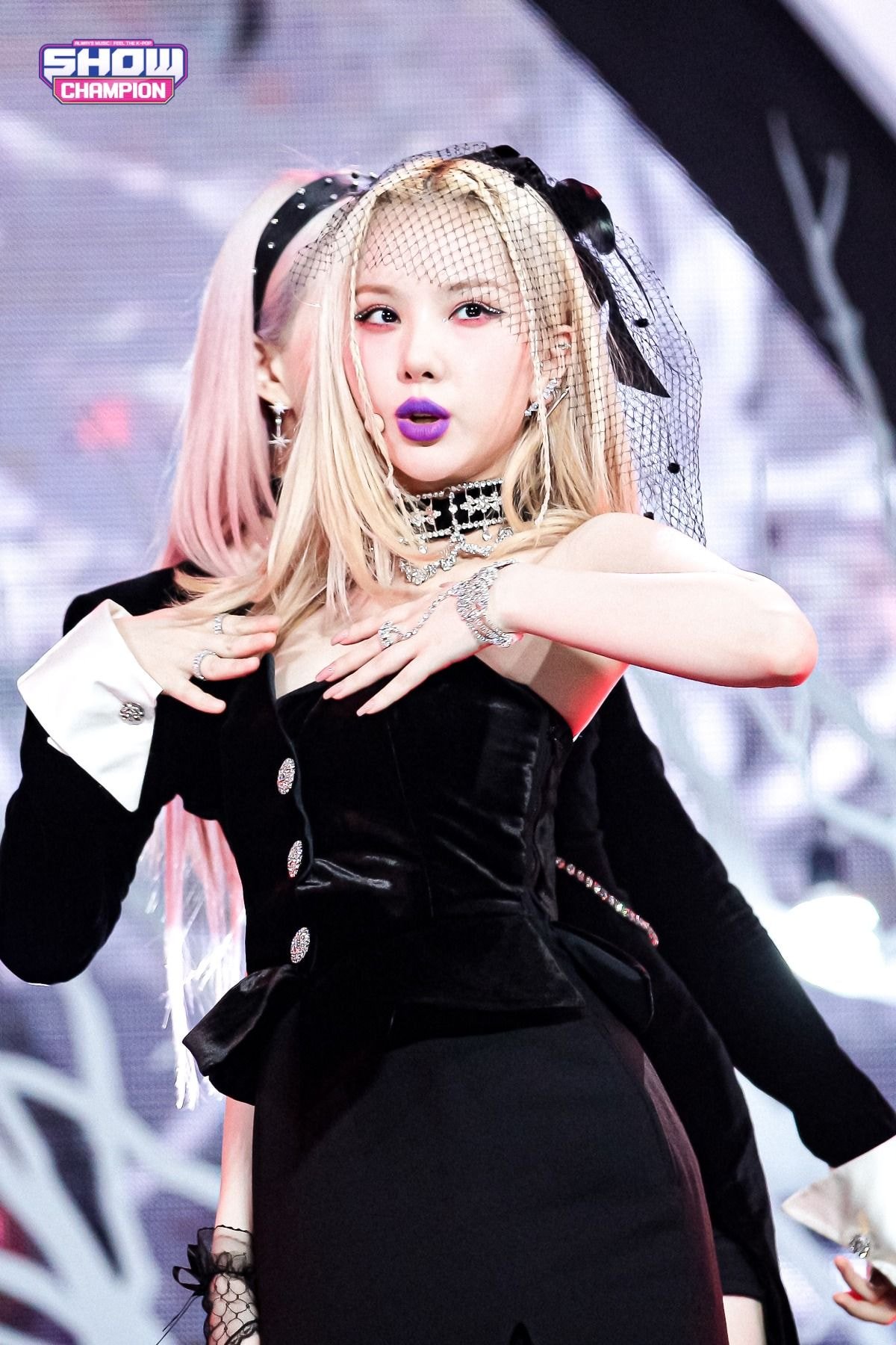 여자친구 쇼챔 현장포토.jpg