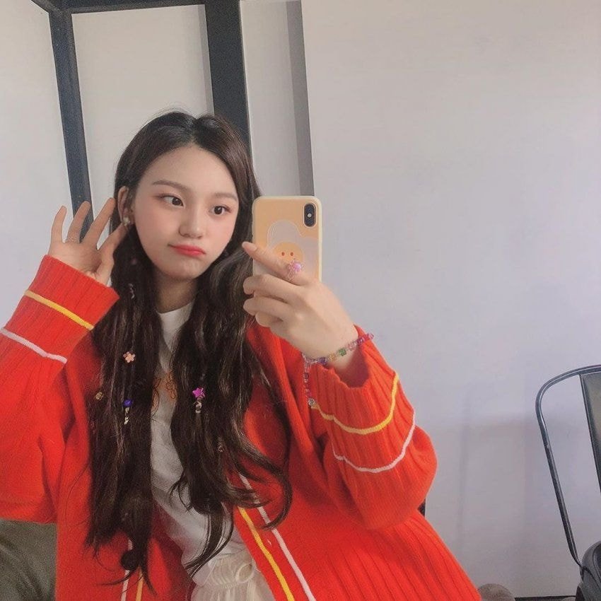 여자친구 엄지 인스타