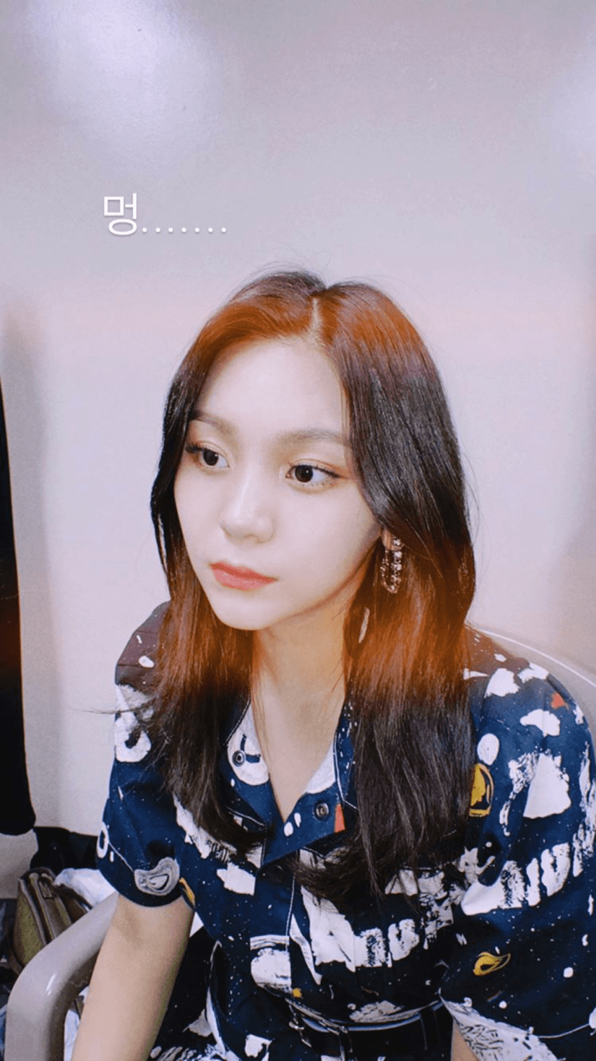 여자친구 엄지 insta/story