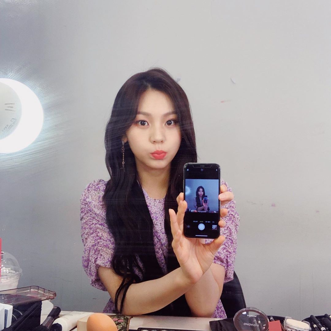 여신 포스 #여자친구 엄지