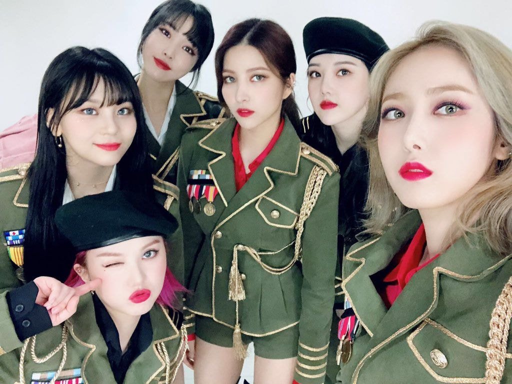 #여자친구 인기가요.twitter