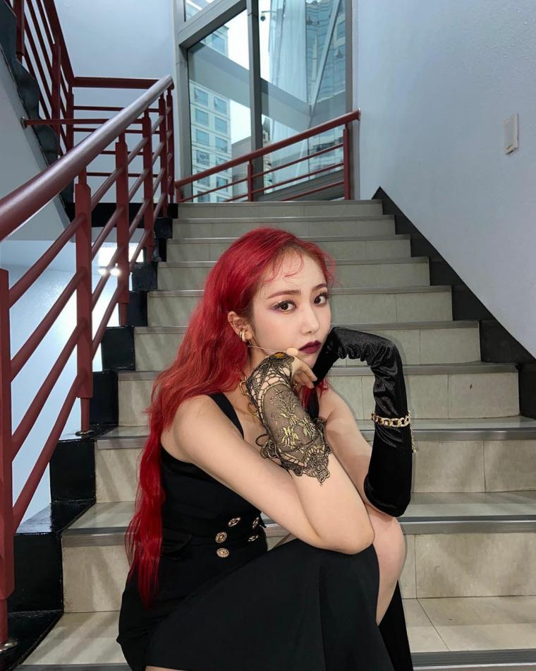 여자친구 신비.insta