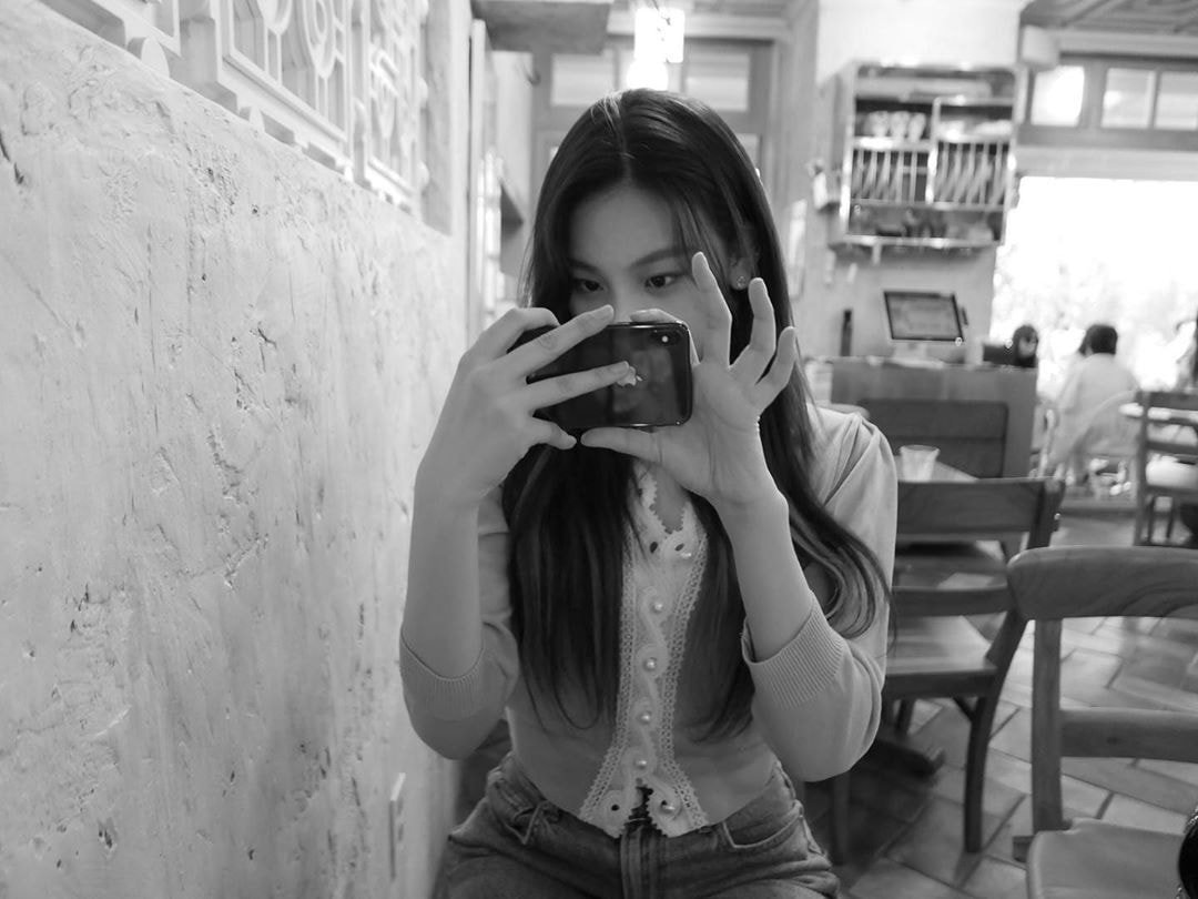 #여자친구 엄지.insta