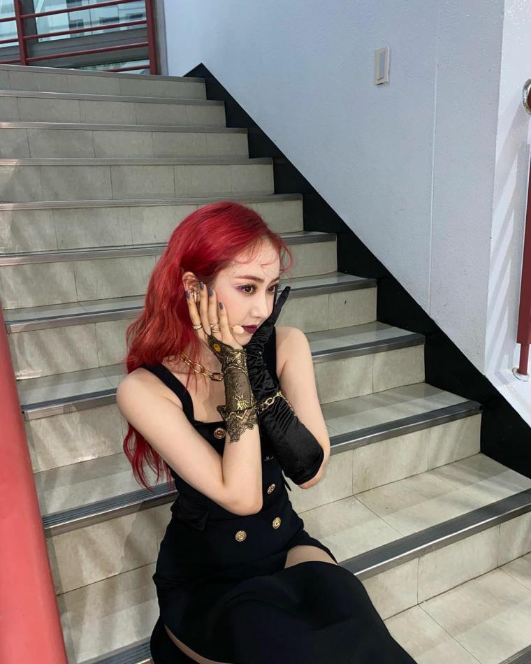 여자친구 신비.insta